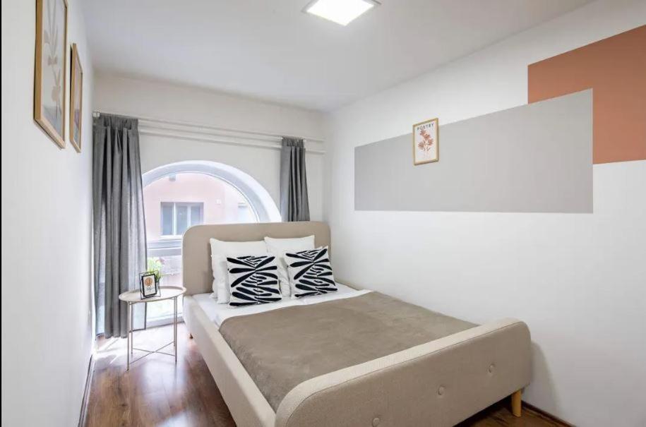 Cityscape Budget Szoevetseg 3 Apartmán